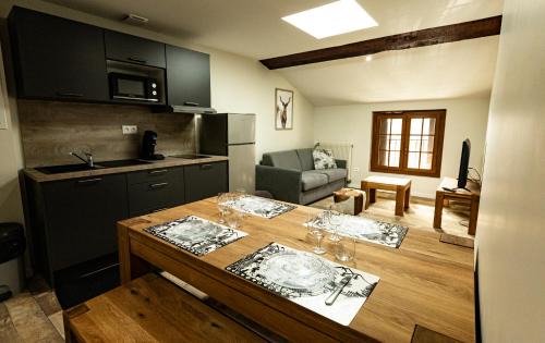 Les Angles Hotel | Hôtel Le Coq d'Or