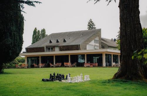 Saint-Berthevin Hotel | Hôtel le Corbusson