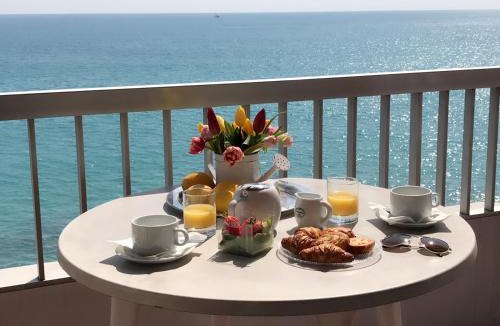 Menton Hotel | Hôtel Le Dauphin