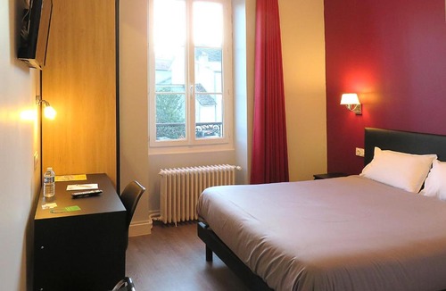 Mehun-sur-Yevre Hotel | Hôtel Le Dormeux