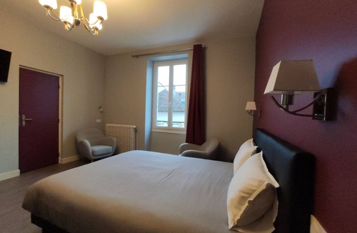 Mehun-sur-Yevre Hotel | Hôtel Le Dormeux