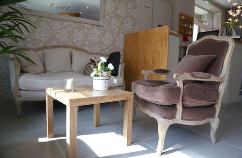 Saint-Hilaire-du-Harcouet Hotel | Hôtel Le Lion d'Or