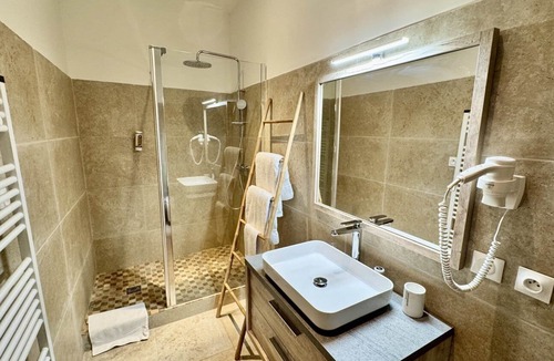 Costieres Hotel | Hôtel le Galambre