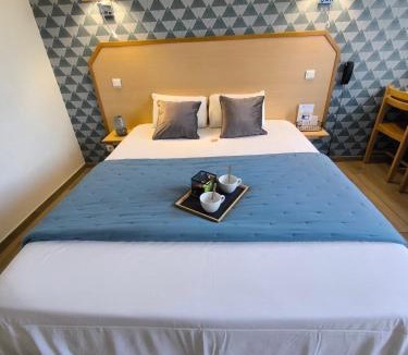 Onet-le-Chateau Hotel | Hôtel Le Laury's-hôtel calme proche de Rodez avec parking privé gratuit