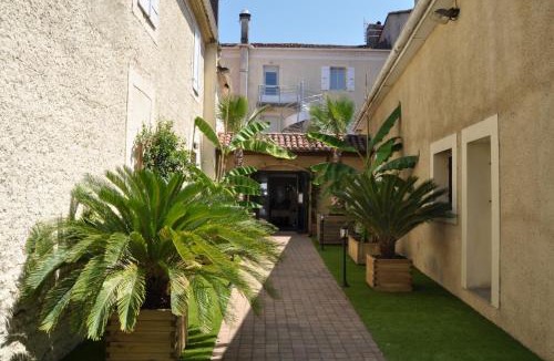Trie-sur-Baise Hotel | Hôtel Le Loft