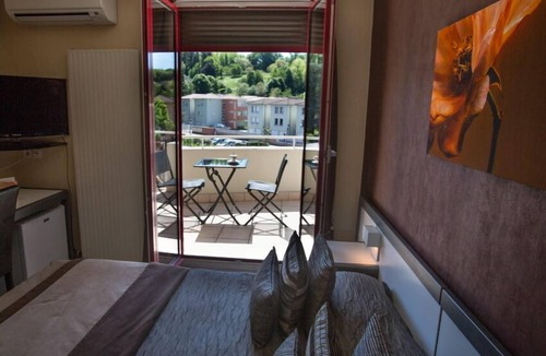 Roussillon-en-Isere Hotel | Hôtel Le Médicis