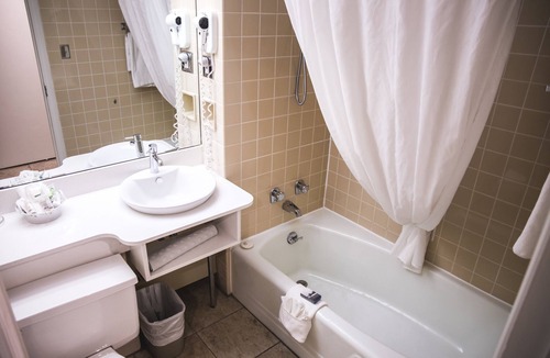 Baie Comeau Hotel | Hôtel Le Manoir