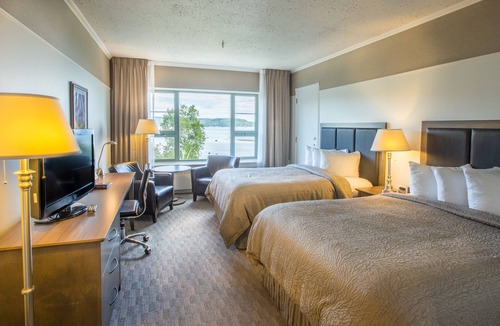 Baie Comeau Hotel | Hôtel Le Manoir