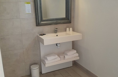 Manosque Hotel | Hôtel Le Mas Des Quintrands