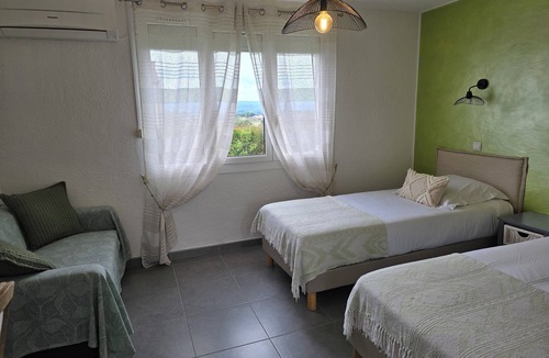 Manosque Hotel | Hôtel Le Mas Des Quintrands