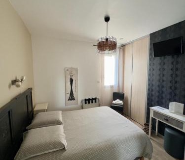 Montaigu-de-Quercy Hotel | Hôtel le midi
