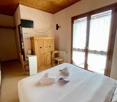 Flumet Hotel | Hôtel Le MontBlanc