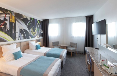 Magny-Cours Hotel | Hôtel Le Paddock