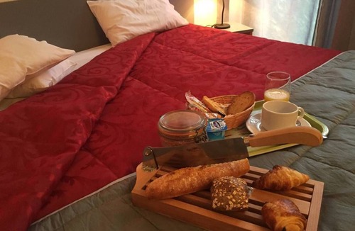 Cours Hotel | Hôtel Le Pavillon