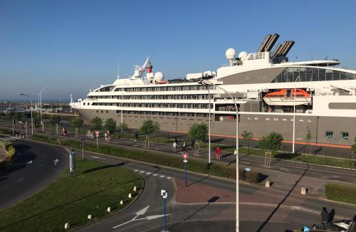 Ouistreham Hotel | Hôtel Le Phare