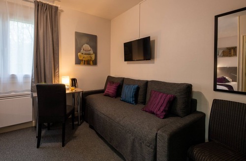 Saint-Marcel Hotel | Hôtel Le Prieuré