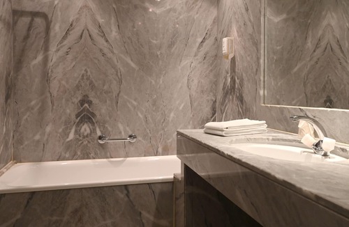 Tournus Hotel | Hôtel Le Rempart