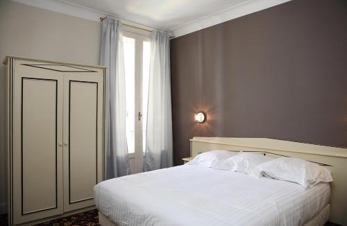 Centre Ville Hotel | Hôtel Le Roncevaux