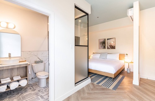 Venise-en-Quebec Hotel | Hôtel Le Rosay