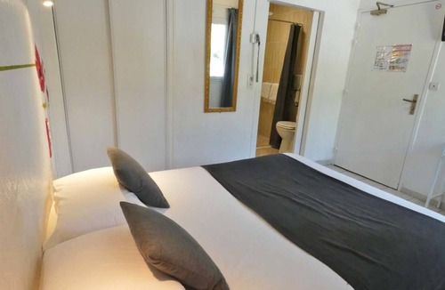 Clermont-l'Herault Hotel | Hôtel Le Sarac