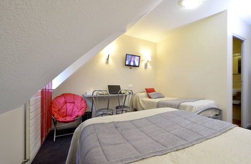 Montbenoit Hotel | Hôtel le Sire de Joux