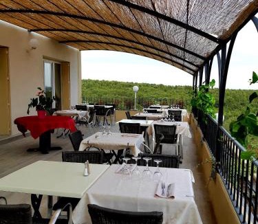 Saint-Nazaire Hotel | Hôtel Le Valaurie