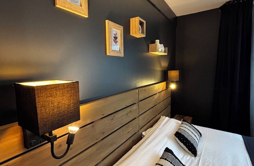 Cognac Hotel | Hôtel Le Valois, Cognac