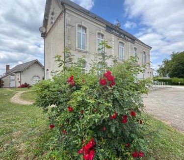Saint-Laurent-Nouan Hotel | Hôtel Le Verger