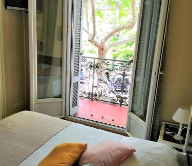 Draguignan Hotel | Hôtel Le Victoria