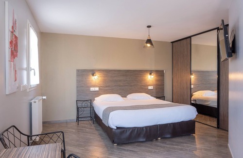 Le Val-Saint-Pere Hotel | Hôtel Les 13 Assiettes