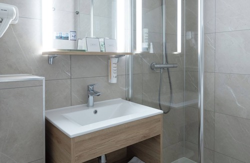 La Roche-sur-Foron Hotel | Hôtel Les Afforêts