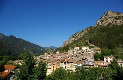 Puget-Theniers Hotel | Hôtel Les Alizés
