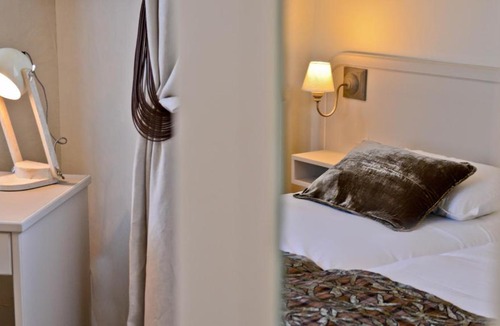 Sevignacq-Meyracq Hotel | Hôtel Les Bains de Secours