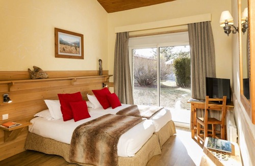 Les Sagnieres Hotel | Hôtel Les Bartavelles