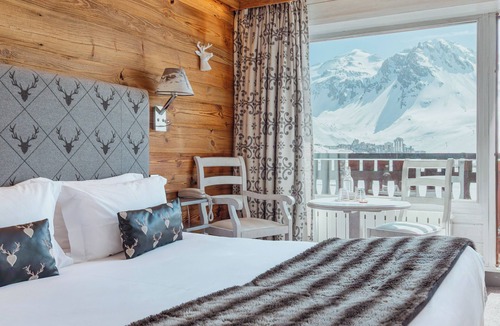 Tignes le Lac Hotel | Hôtel Les Campanules by Les Etincelles