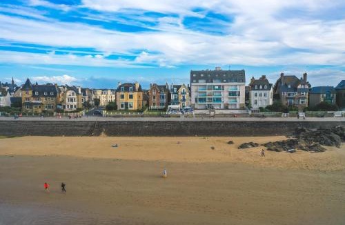 Courtoisville-Sillon-Moka Hotel | Hôtel Les Charmettes - Saint Malo