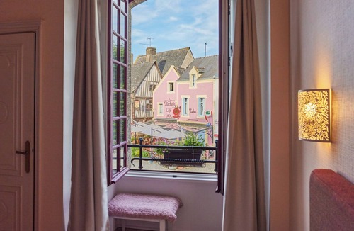 La Roche-Bernard Hotel | Hôtel Les Deux Magots