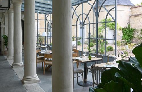 Saint-Hilaire-le-Chatel Hotel | Hôtel les Prés