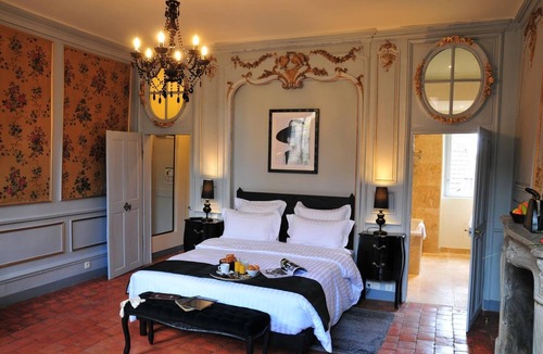 Vezelay Hotel | Hôtel Les Glycines