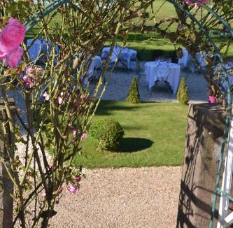 Saint-Fargeau Hotel | Hôtel les Grands Chênes