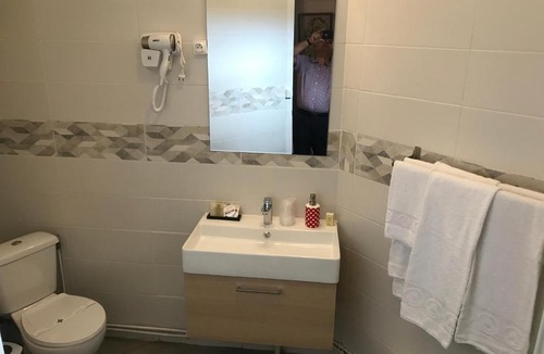 Les Andelys Hotel | HÔTEL LES IRIS