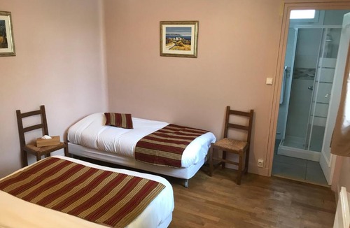 Les Andelys Hotel | HÔTEL LES IRIS