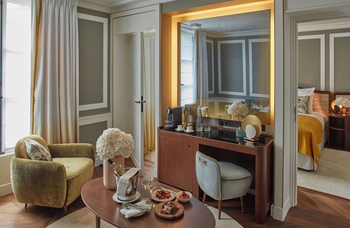 Notre-Dame Hotel | Hôtel Les Lumières - Relais & Châteaux