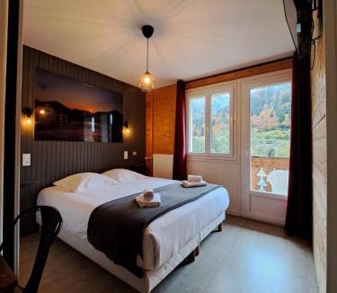 Mont-Dore Hotel | Hôtel Les Mouflons