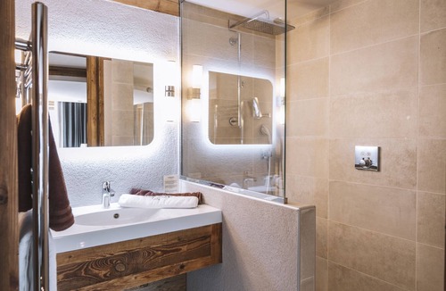 Le Praz Hotel | Hôtel Les Peupliers