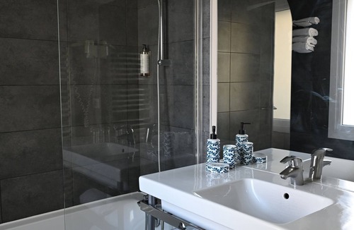 Annecy Hotel | Hôtel Les Terrasses