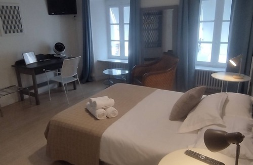 Jonzac Hotel | Hôtel les Thermes