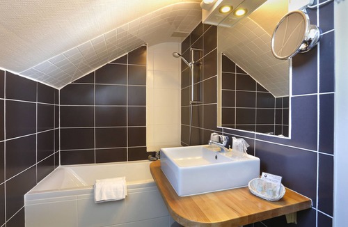 Bourges Hotel | Hôtel Les Tilleuls, Bourges