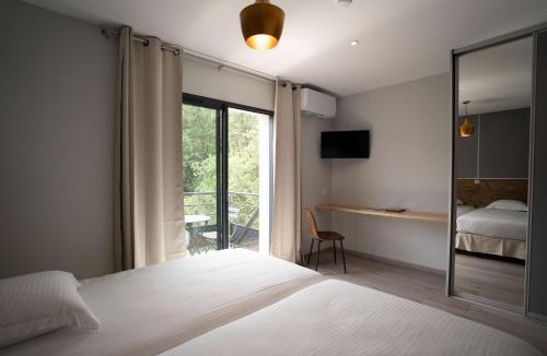 Chassiers Hotel | Hôtel Les Vignes