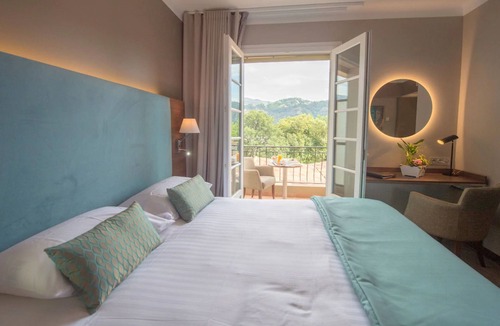 Carros Hotel | Hôtel Lou Castelet